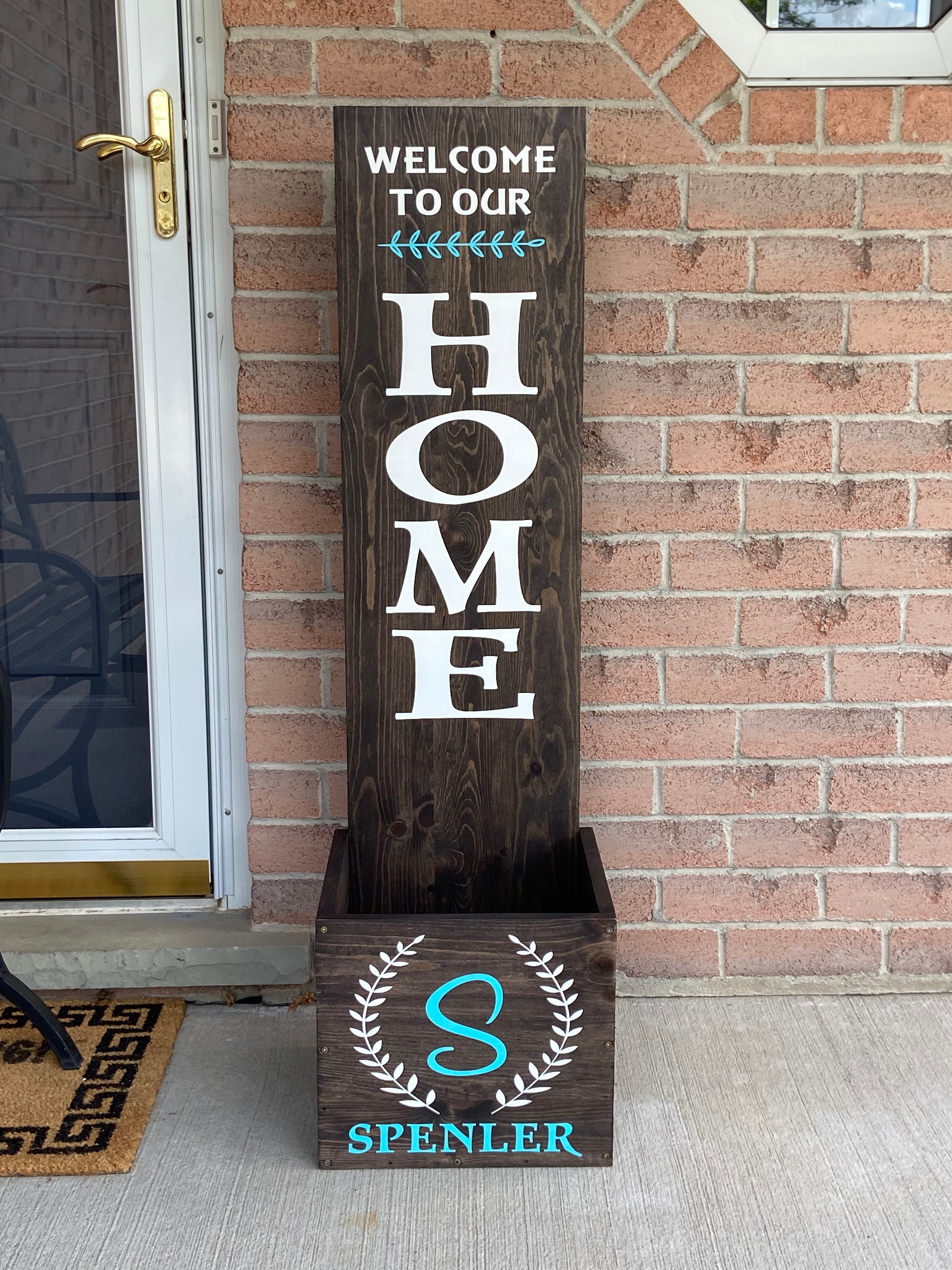 4ft Welcome Planter
